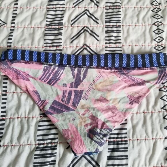 Maaji Reversible Bikini Swim Bottom Small - Picture 3 of 7
